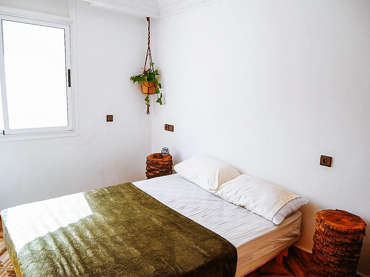Spacious Private Room: Shared Bathroom - Louise's House - 20