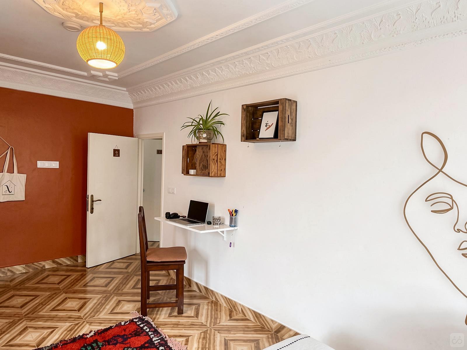 Spacious Private Room: Shared Bathroom - Louise's House - 13