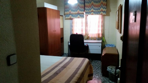 Comfy Single Bedroom close to UCAM University