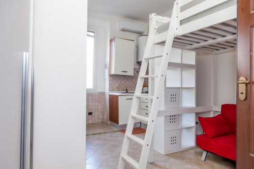 Nice studio in Loreto neigbourhood - Gallery - 17