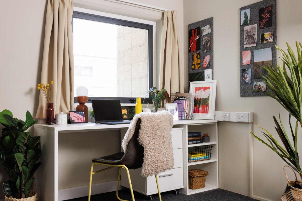  Gold En-Suite  -  Exchange Works  - Gallery -  3