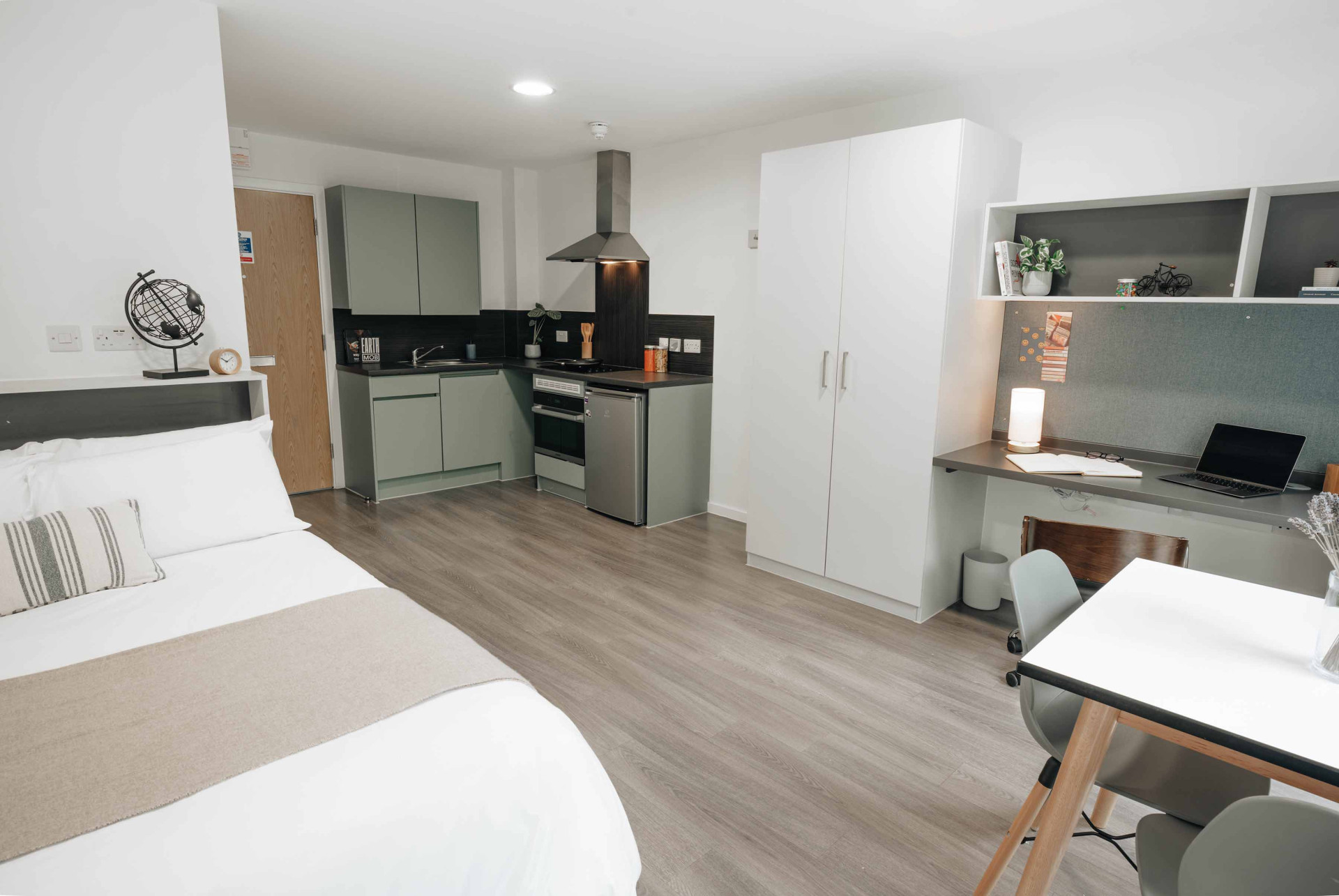  Silver Studio  -  Alma Court  - Gallery -  1