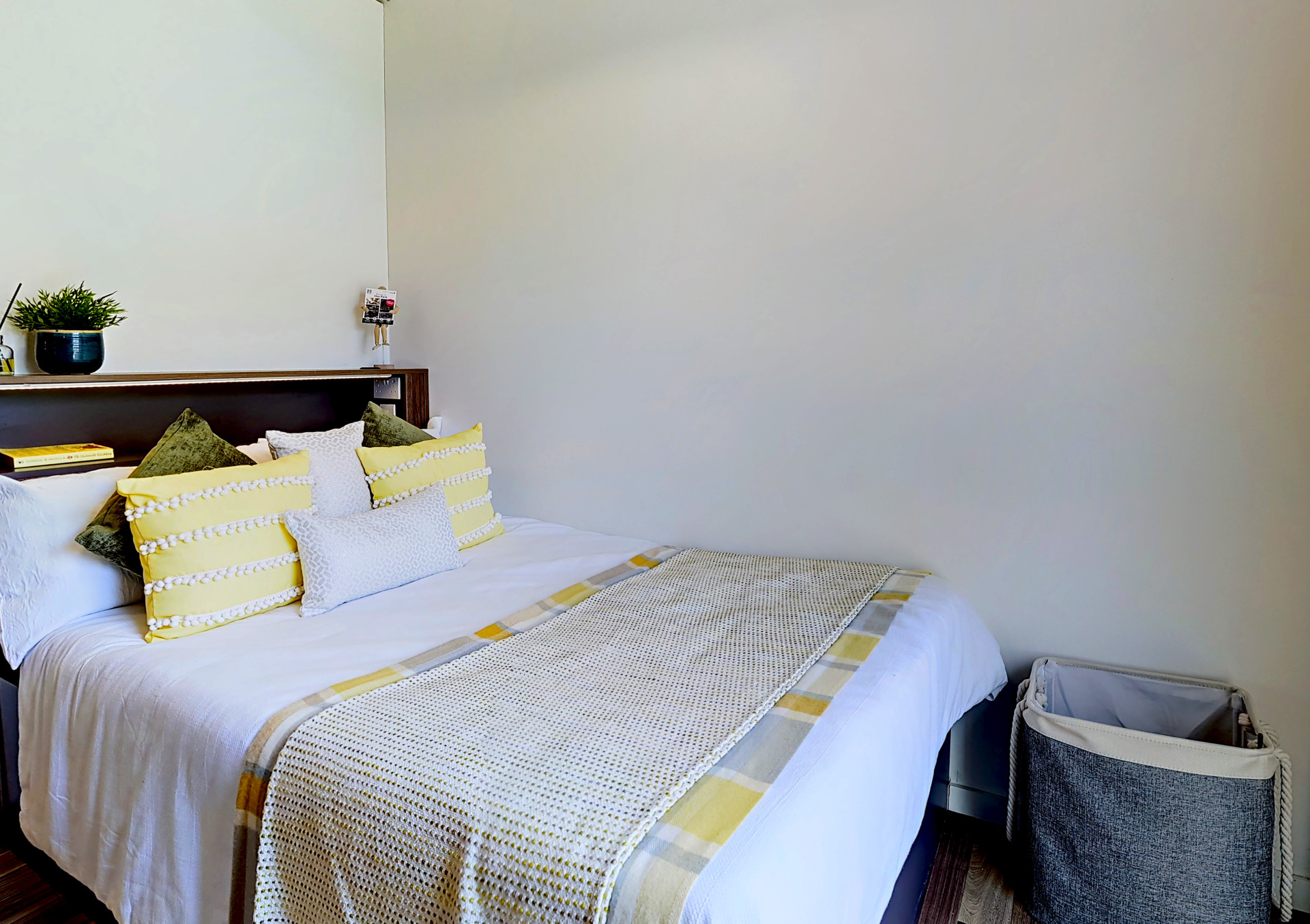  Classic En-Suite  -  Hox Park  - Gallery -  1