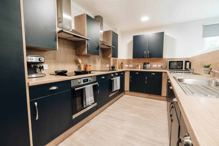  Bronze En-Suite  -  Caledon Court  - Gallery -  2