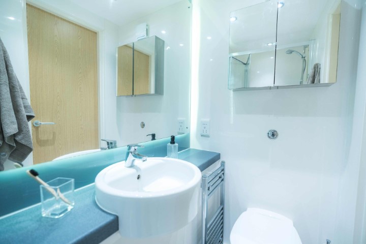  Gold En-Suite  -  Oxford Point  - Gallery -  3