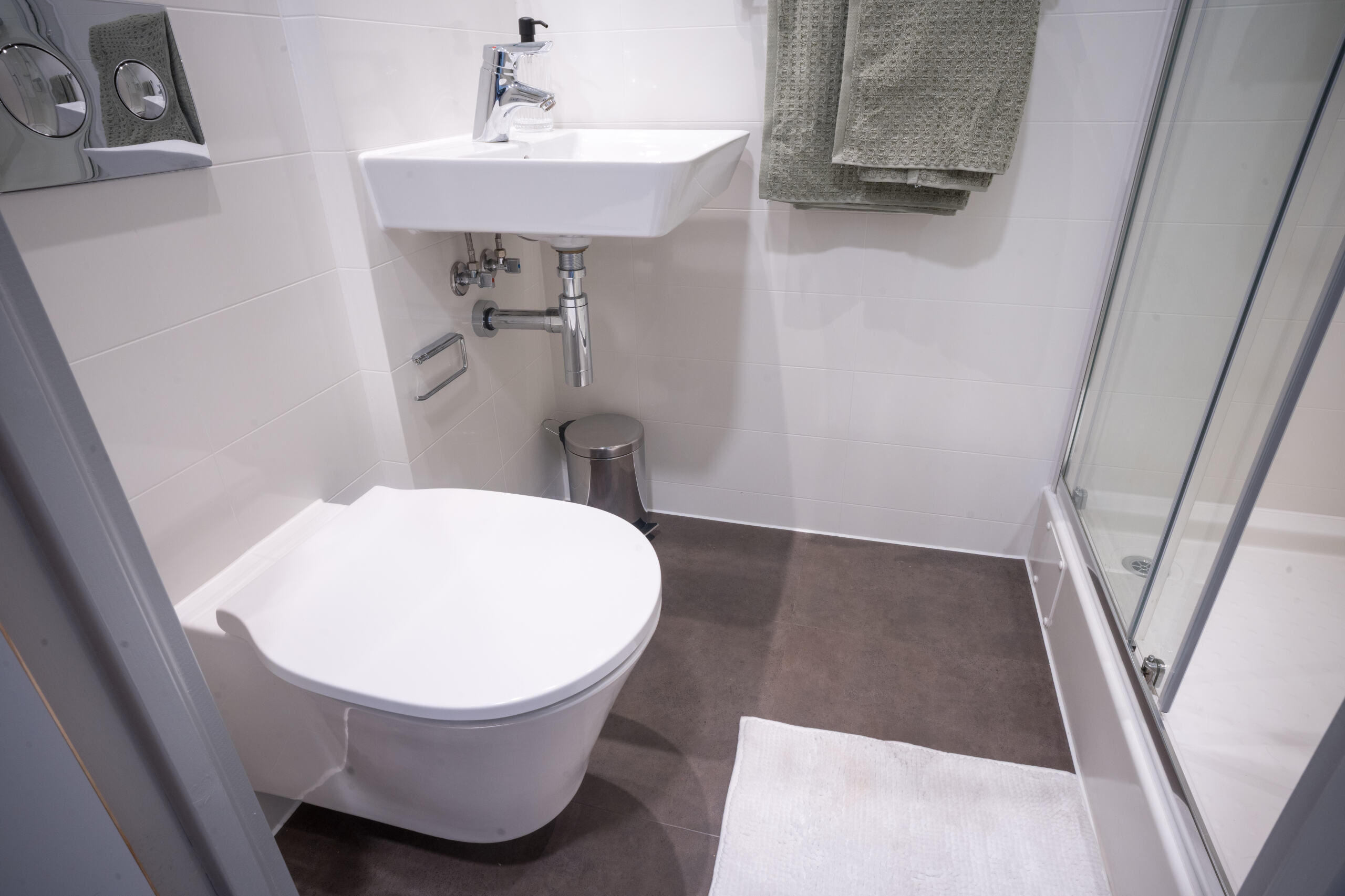  Premium En-Suite  -  West Wing  - Gallery -  6