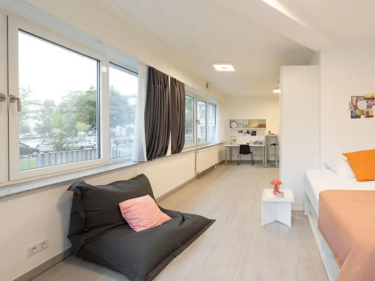 Studio XL Platinum - Elementum - Gallery - 3