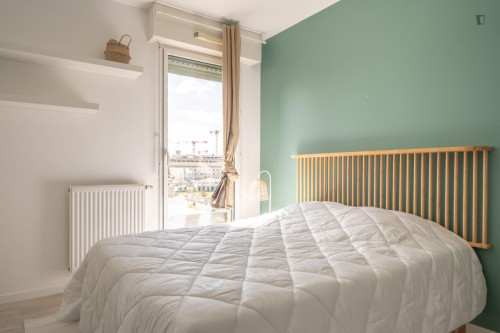 Move into this minimalist 12 m² room for rent in a coliving space on the Île de Nantes - NT15