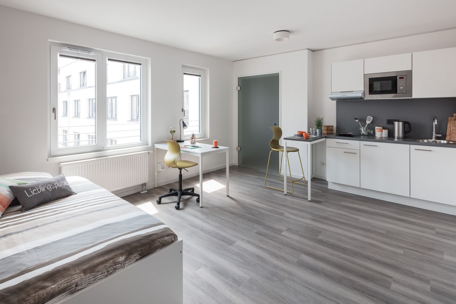  Studio L Silver  -  Urbanum  - Gallery -  1