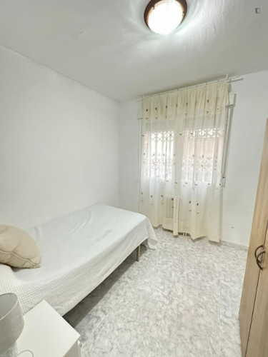 Very nice single bedroom in Santa María de Benquerencia