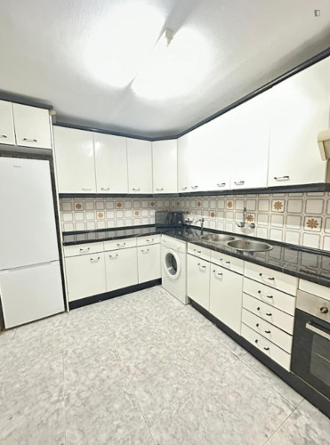 Very nice single bedroom in Santa María de Benquerencia  - Gallery -  5