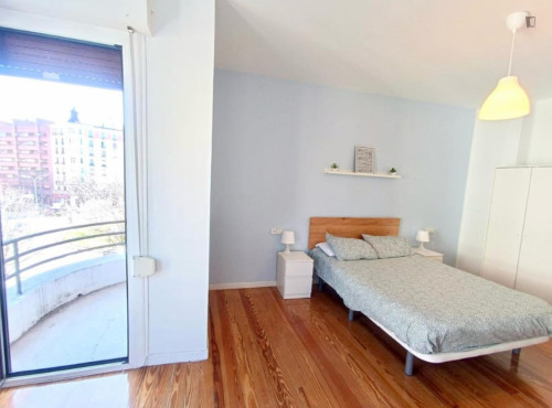 Excellent double bedroom near Parque de la Media Luna