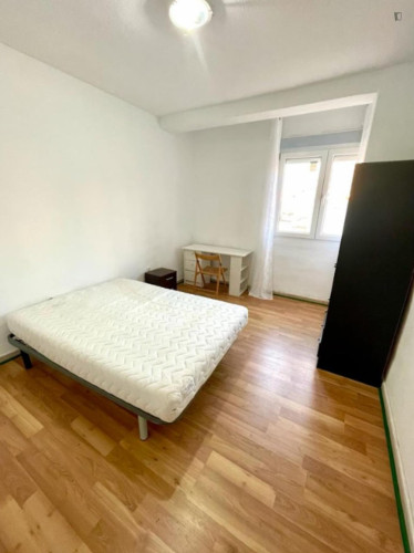Double bedroom near the Muralla del Mar campus of UPCT