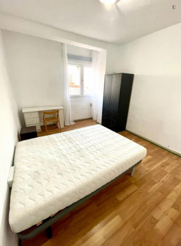 Double bedroom near the Muralla del Mar campus of UPCT