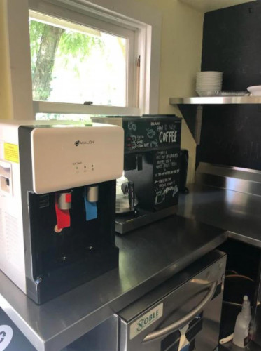 Sunny double bedroom in a residence near Jose Marti Park