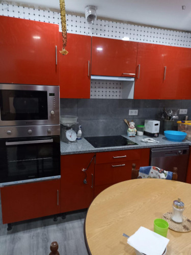 Spacious double ensuite bedroom in Carapita - Gallery - 7