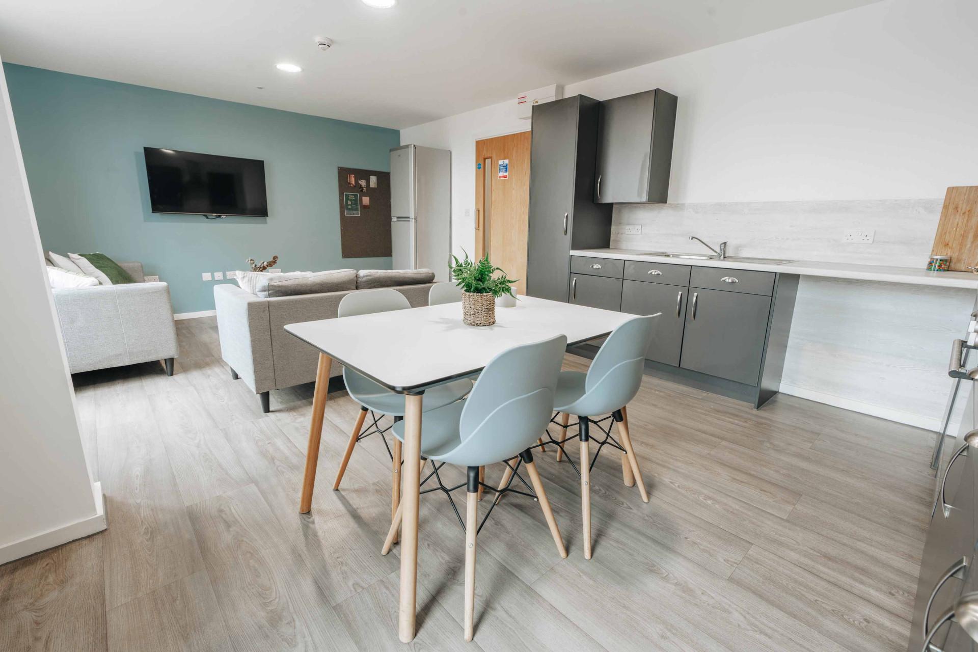  Silver En-Suite (Lower Floors)  -  Bailey Fields  - Gallery -  6
