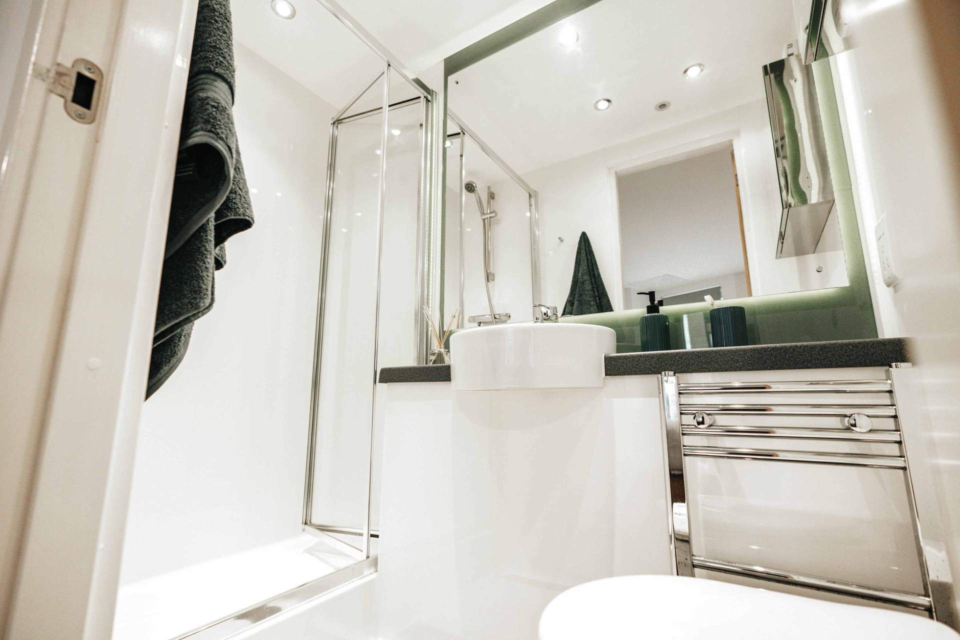  Platinum En Suite (Washer/Dryer)  -  Bailey Fields  - Gallery -  6