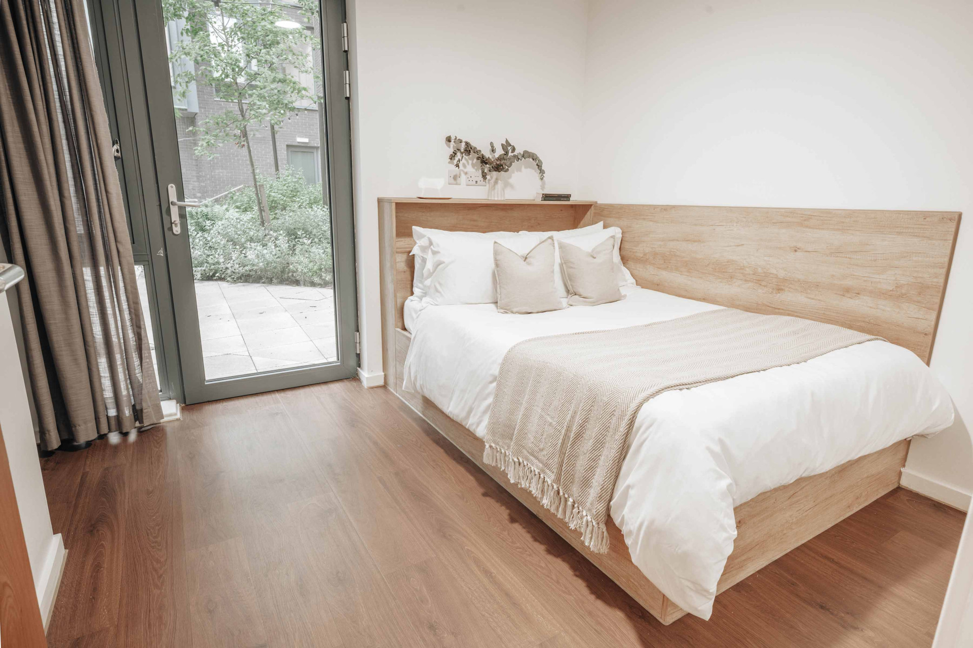  Gold Loft Apartment  -  Bailey Fields  - Gallery -  1
