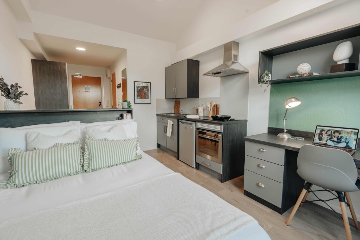  Silver Studio Riverside (Top Floor)  -  Avon Studios  - Gallery -  5