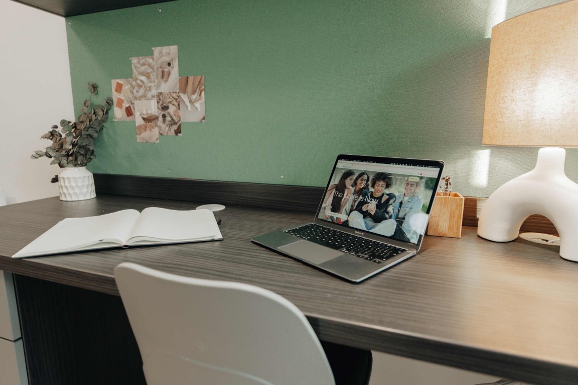 Silver Balcony Studio Riverside - Avon Studios - Gallery - 5