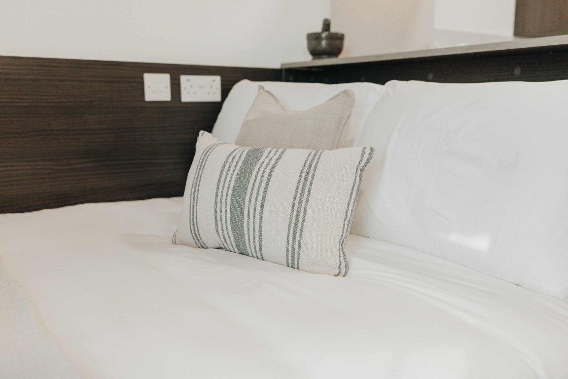  Silver Balcony Studio Riverside  -  Avon Studios  - Gallery -  4