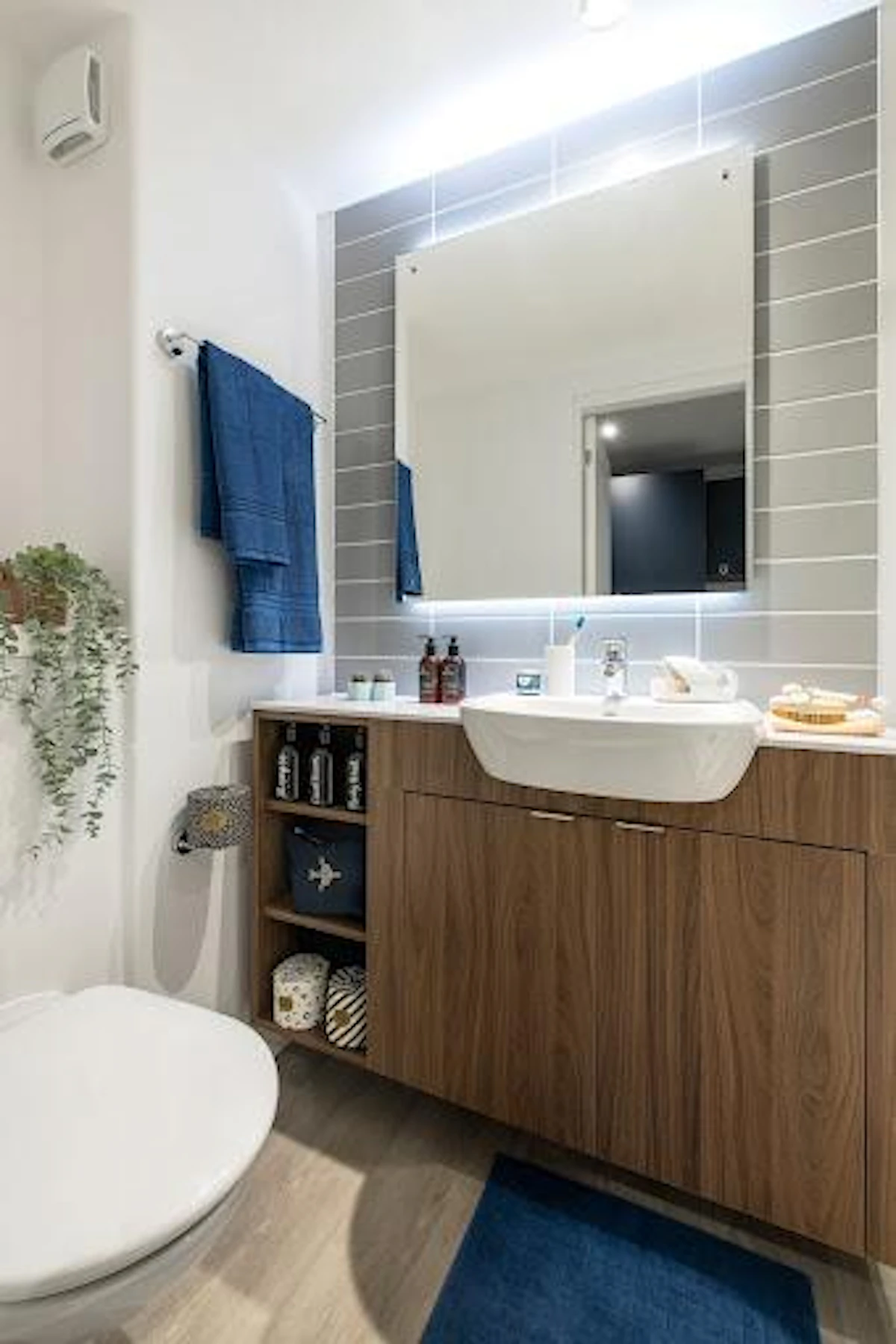  7 Bed Standard En-Suite  -  Silk Mill  - Gallery -  4