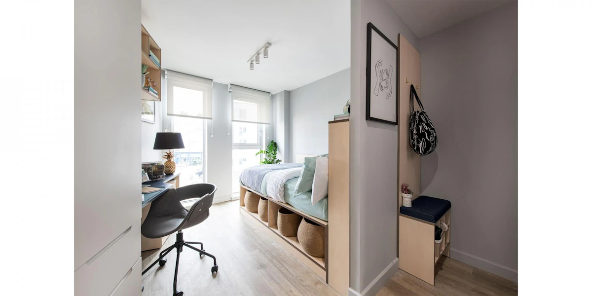  7 Bed Premium En-Suite  -  Silk Mill  - Gallery -  3