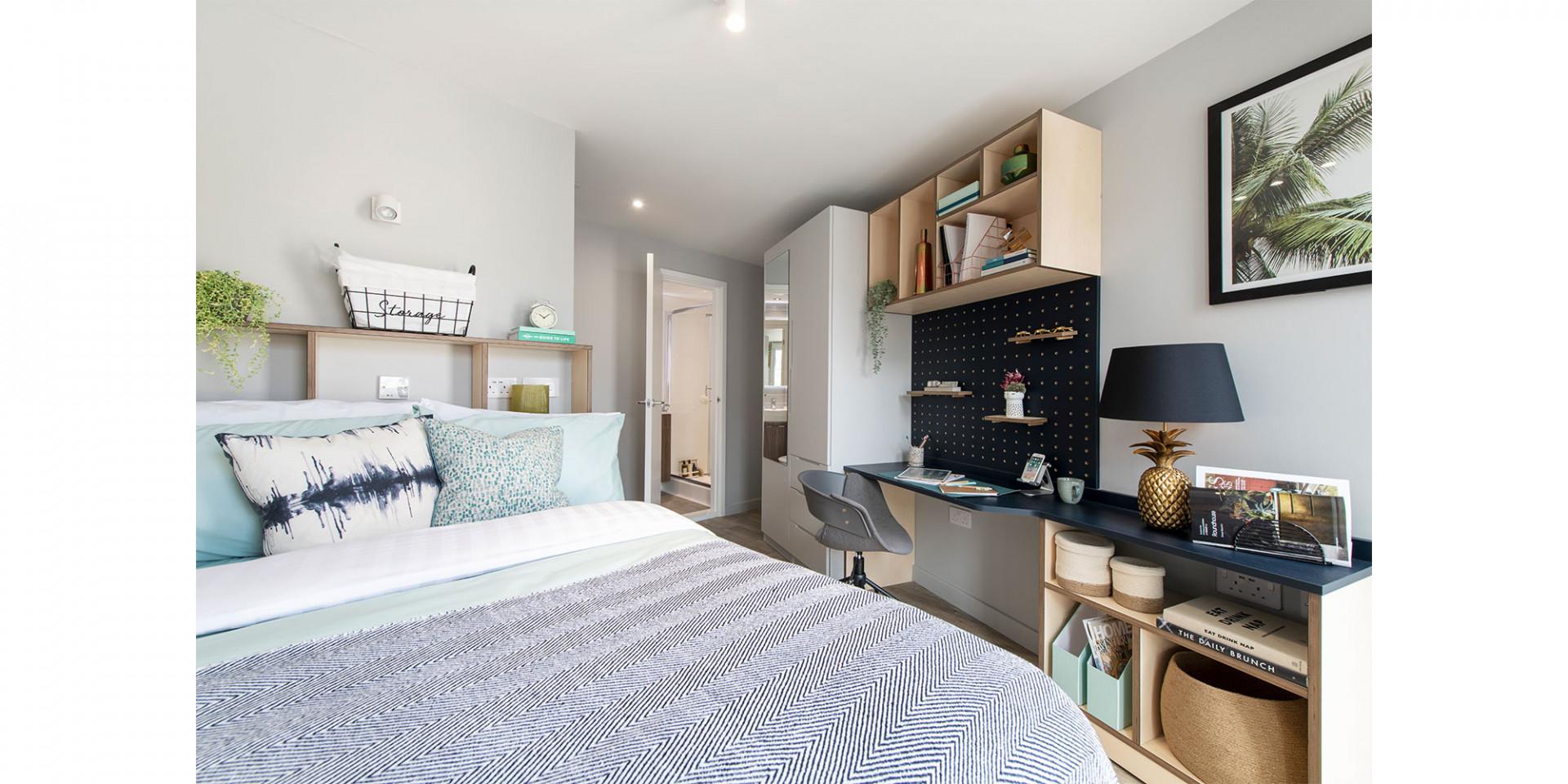  7 Bed Premium En-Suite  -  Silk Mill  - Gallery -  6