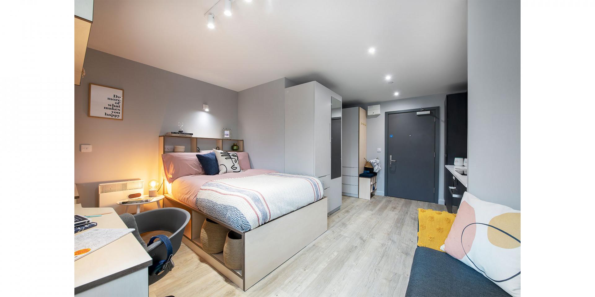  Studio Premium  -  Silk Mill  - Gallery -  7
