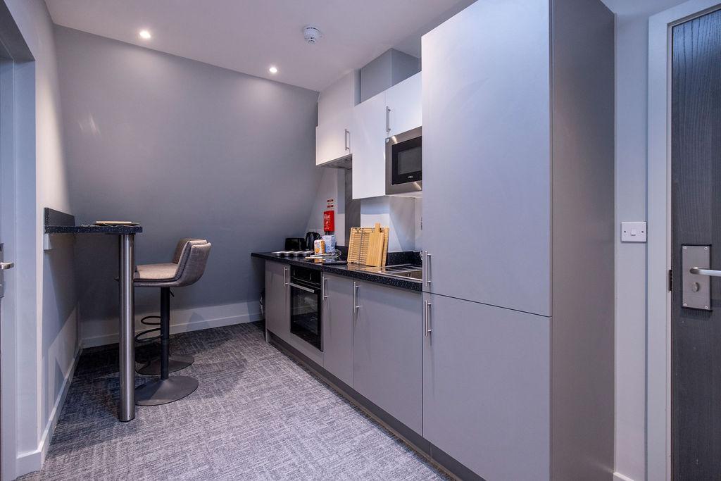  Deluxe 2 Bed Flat  -  Ash Grove Court  - Gallery -  5
