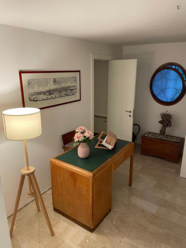 Modern one-bedroom apartment with shared garden - Gallery - 11