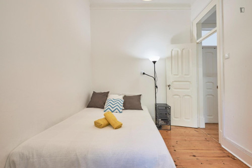 Spacious Bedroom Near Miradouro Da Penha De França