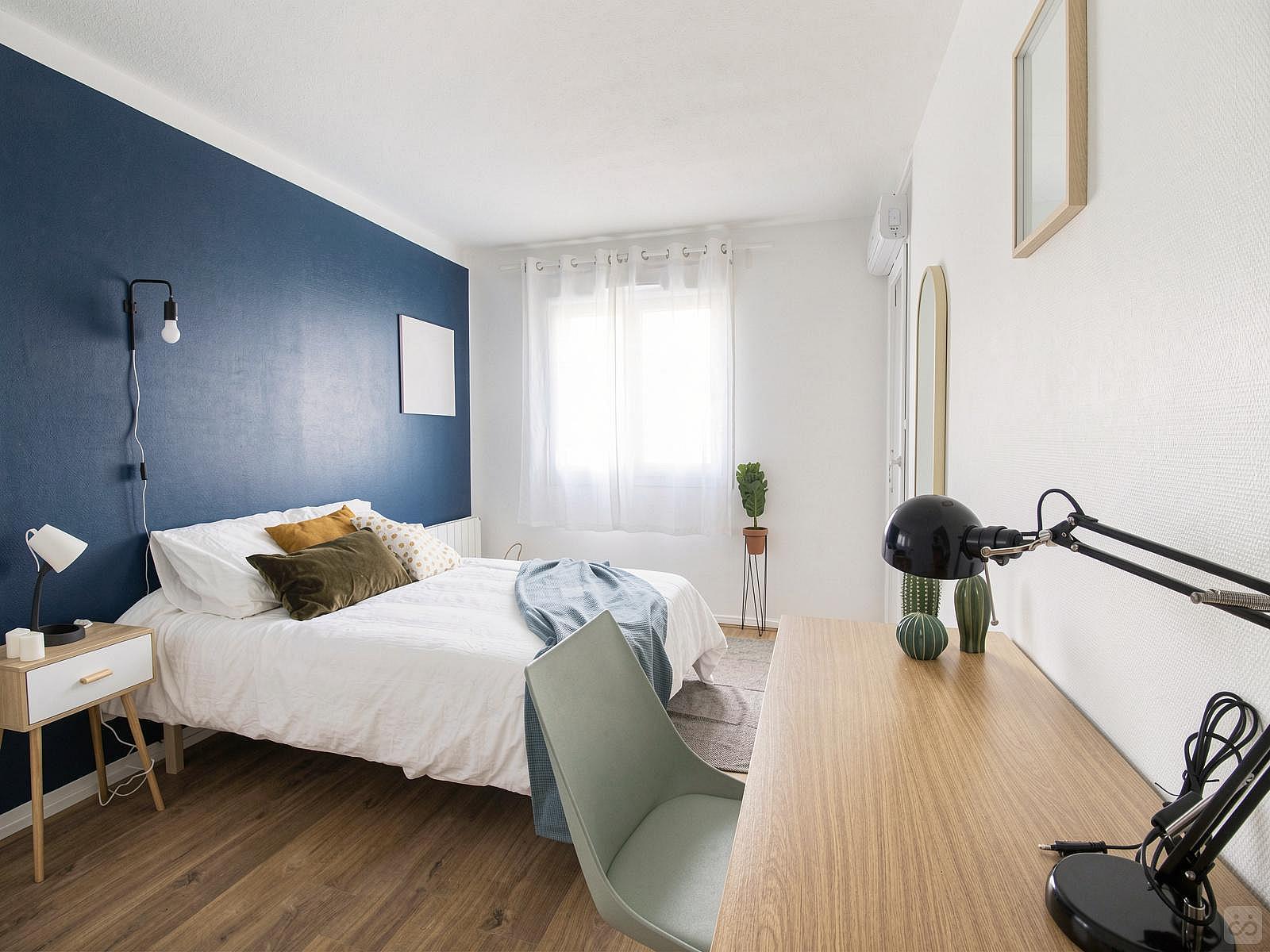 Tidy 13m² Bedroom - 8