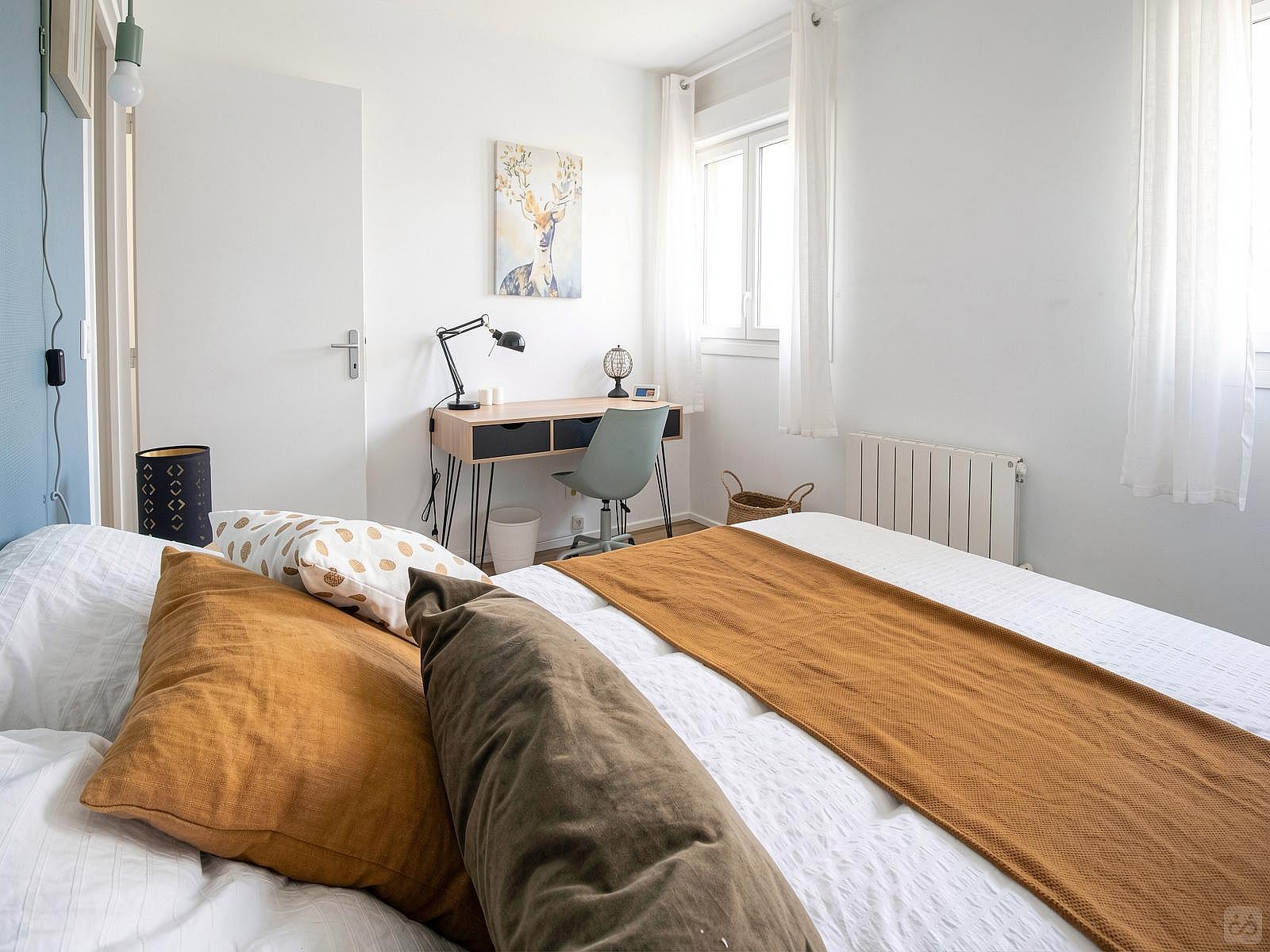 Warm And Equipped 11m² Bedroom -G012 - 5