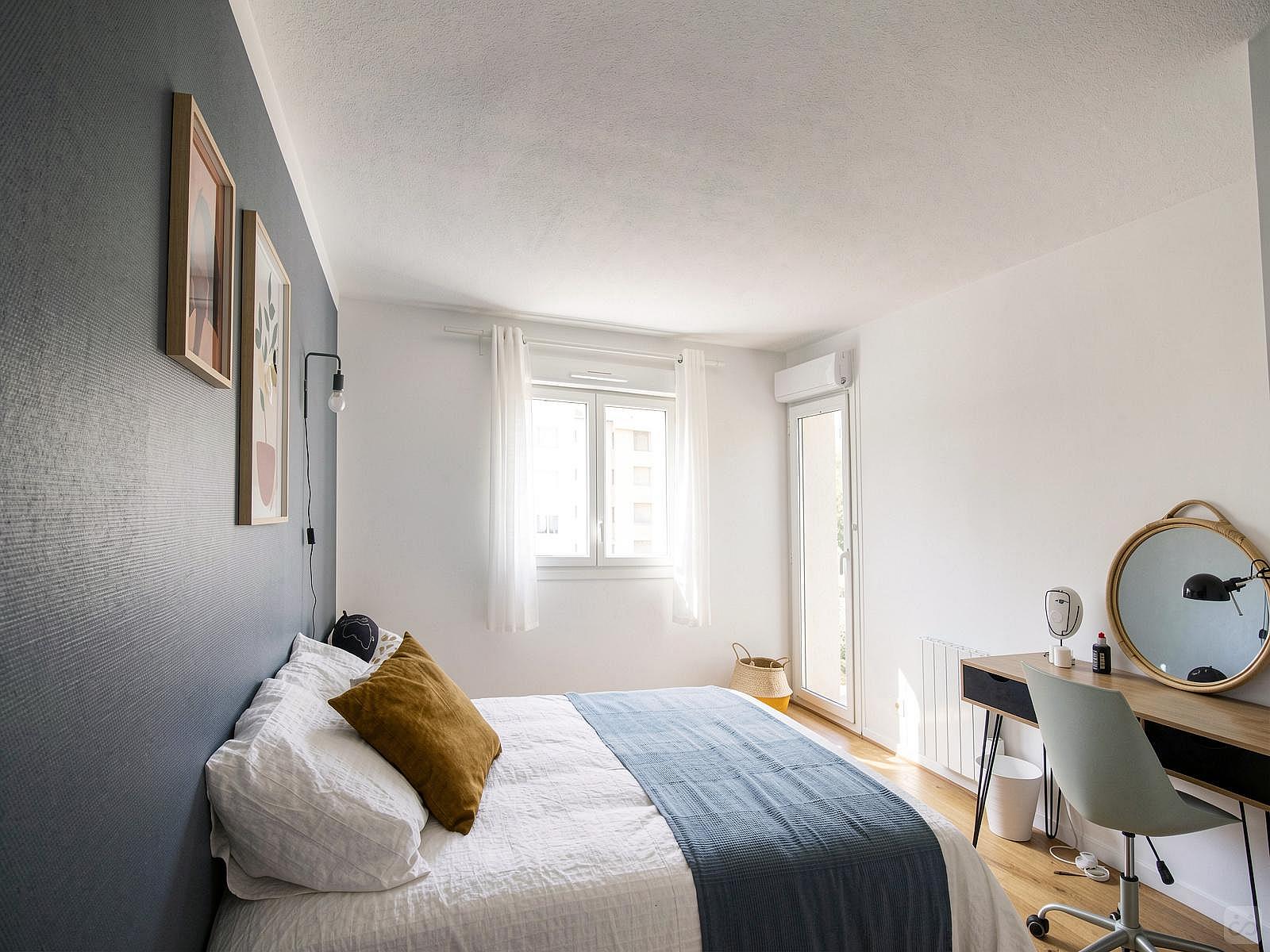 Large And Spacious 15m² Bedroom -G010 - 9