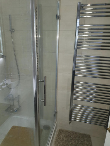 Comfy double bedroom in Harrow - Bedroom 1  - Gallery -  5