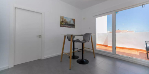 Modern and spacious studio well connected to Valencia city center - Gallery - 9