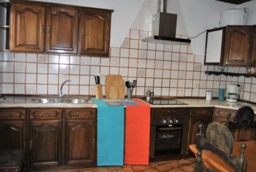 Cosy double bedroom next to Docas Castelo Branco
