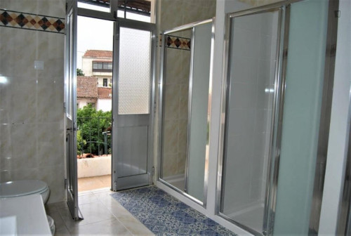 Cosy double bedroom next to Docas Castelo Branco - Gallery - 7