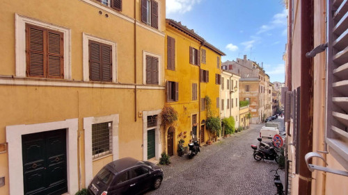 Large 1-bedroom flat in the heart of Rome