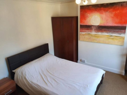 3-Bedroom house near the Canterbury West train station