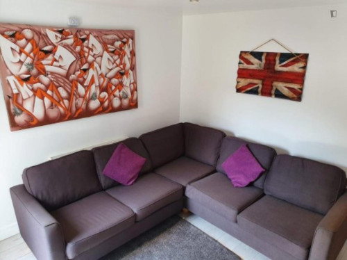 3-Bedroom house near the Canterbury West train station
