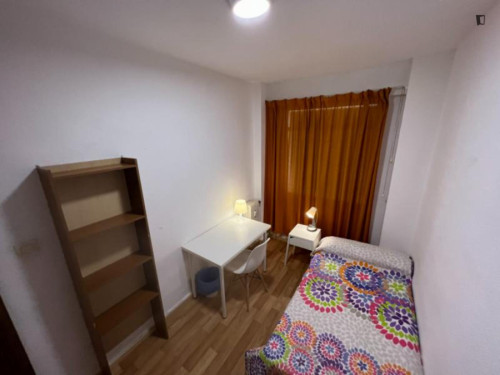 Cozy single bedroom close to University of Granada - Faculty of Sciences