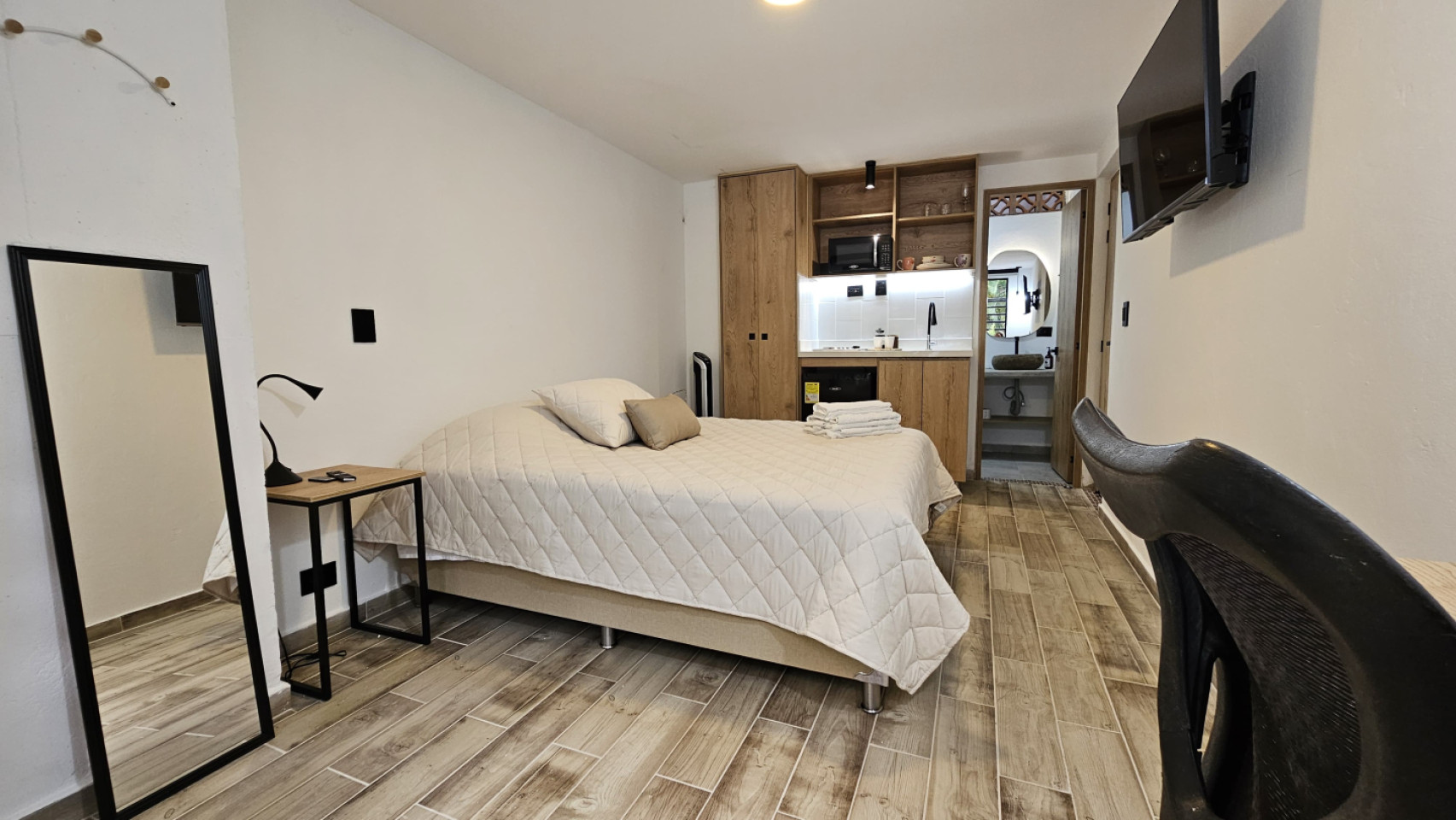 Premium Studio With Patio, Bathroom And Kitchen - 30