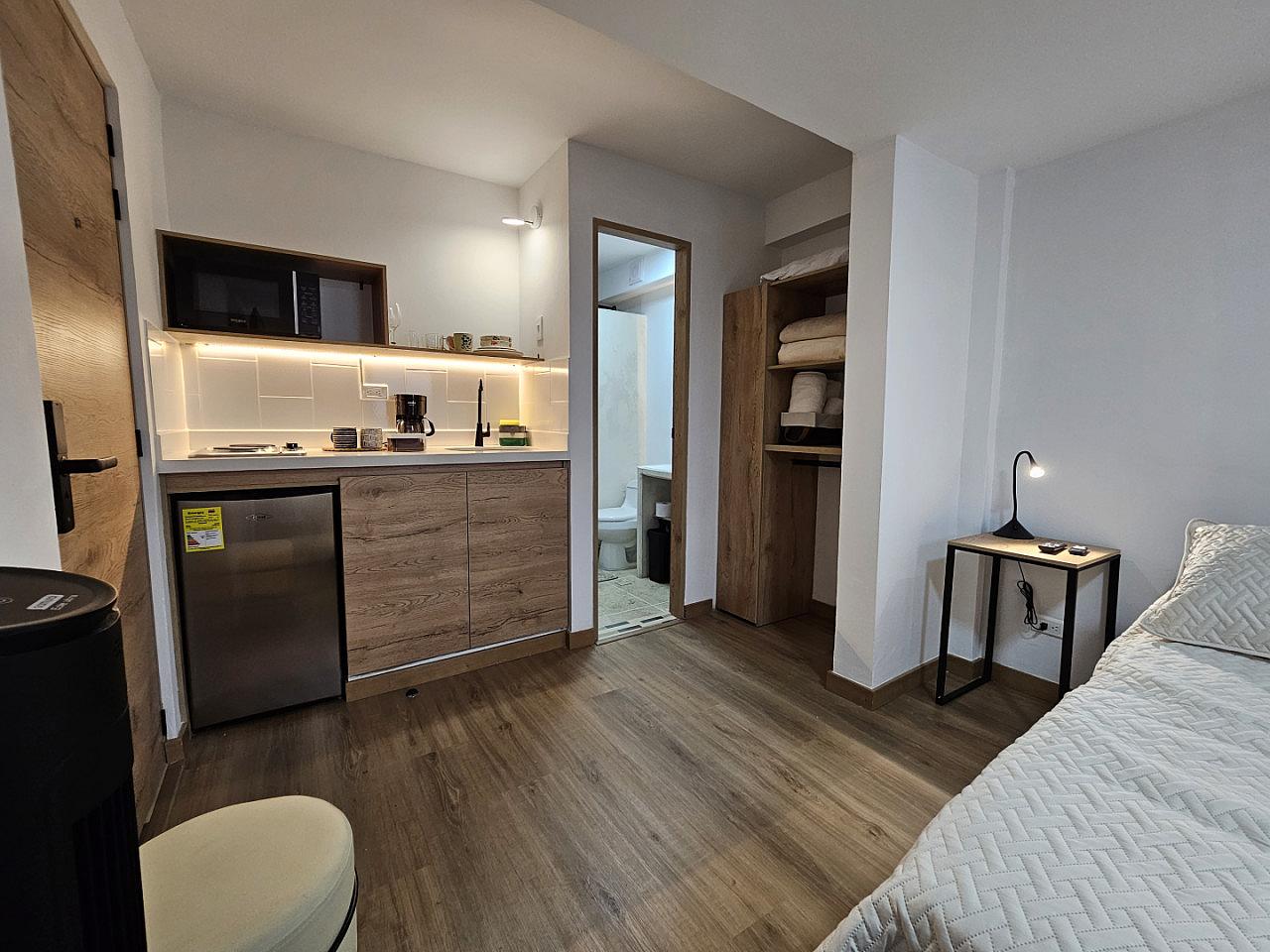 Medium Size Studio (Plus) W/Bathroom And Kitchen - 21