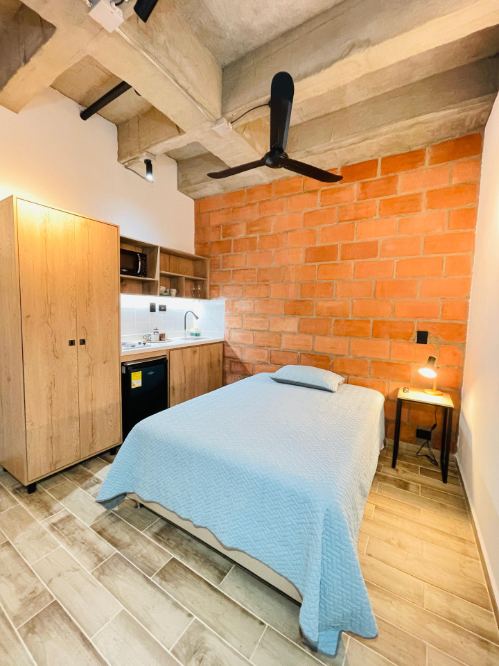 Standard Studio W/ Kitchen & Bathroom - 10