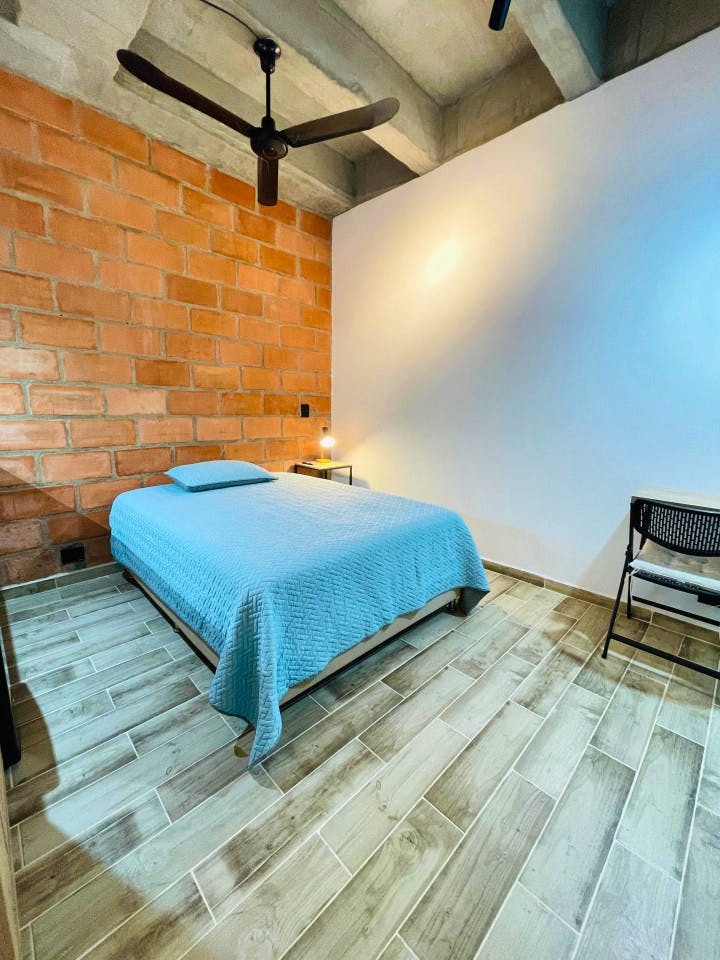 Standard Studio W/ Kitchen & Bathroom - 4