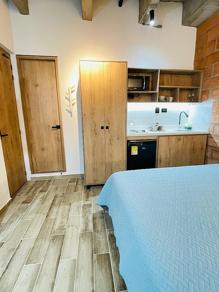 Standard Studio W/ Kitchen & Bathroom - 20