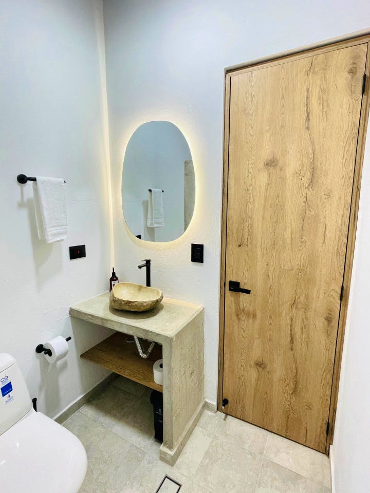 Standard Studio W/ Kitchen & Bathroom - 7